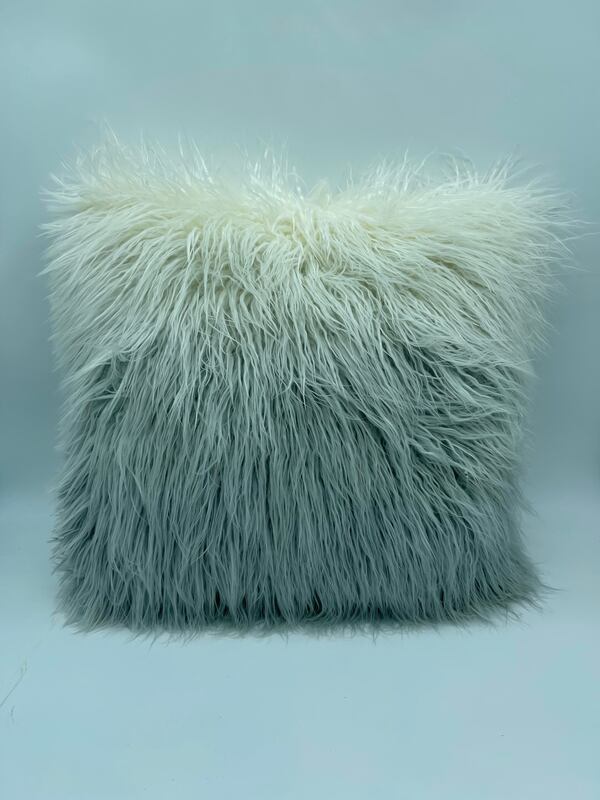 Fluffy two tone pillows
x2 Available